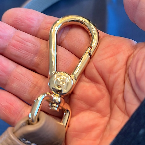 NWTCOLE HAAN Bucket Bag Pebble ButteryLeatherGoldInitialsHandle&Strap.AllSeasons - Picture 8 of 15